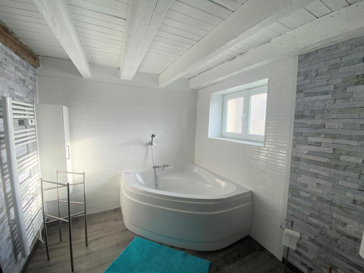 Fremifontaine Maison D'Hotes A La Fontaine Fleurie 88 מראה חיצוני תמונה